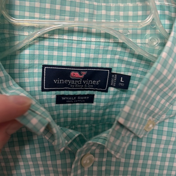 vineyard vines long sleeves (2 shirts) - Picture 5 of 5